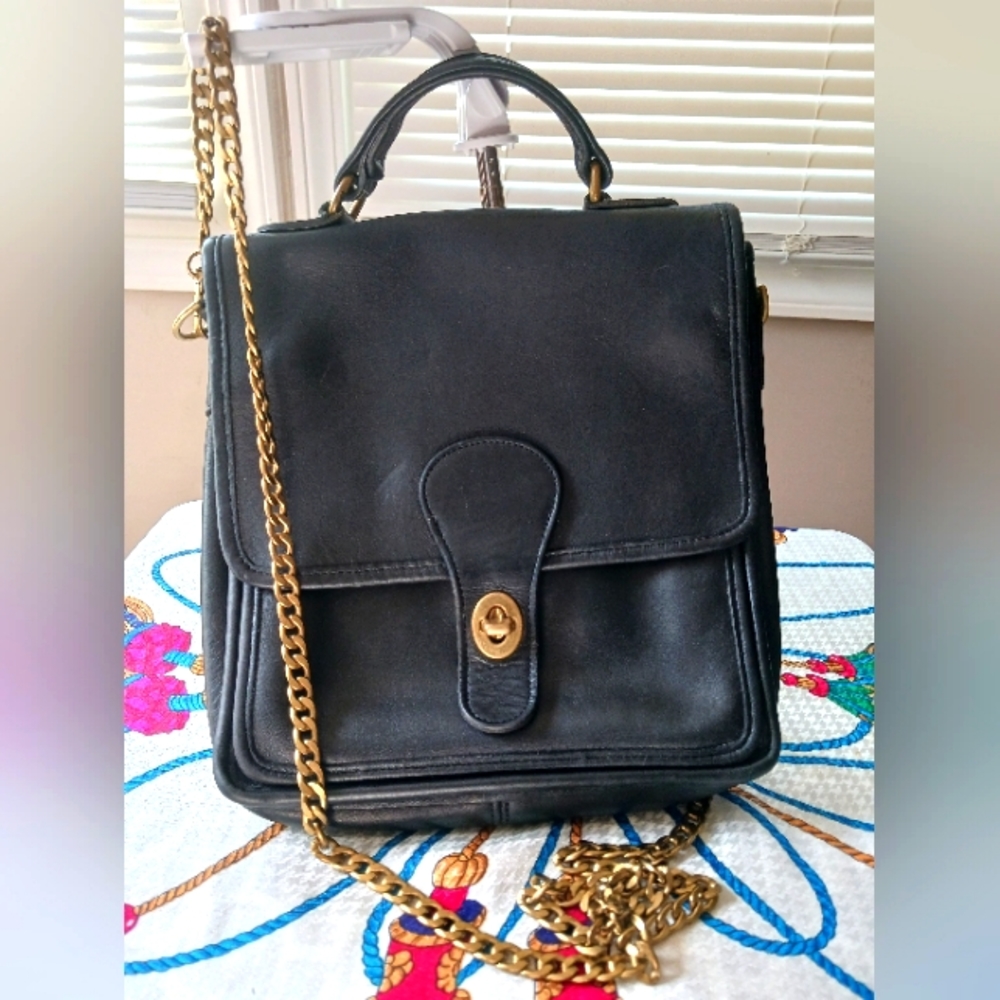 Black Coach- Vintage Coach Station